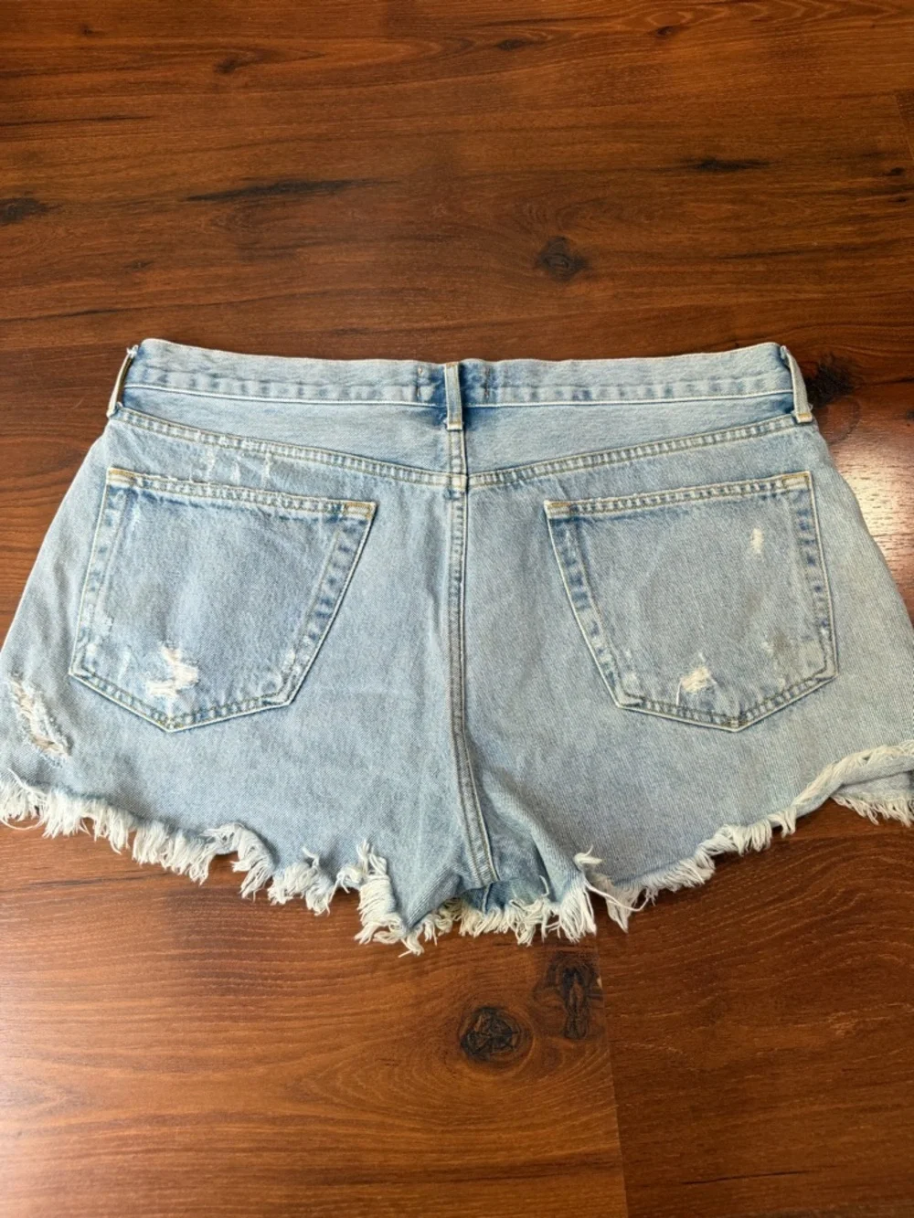 AGOLDE Parker Cut Off Jean Shorts in Light Wash Size 32